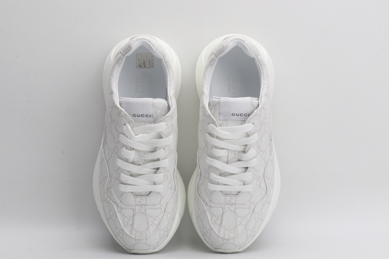 G*u*i sneaker
