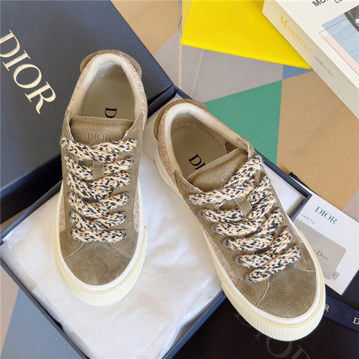 D*or b33 sneaker