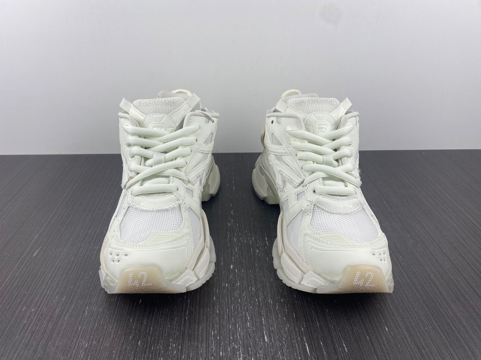 Ba*len*cia*ga runner sneaker