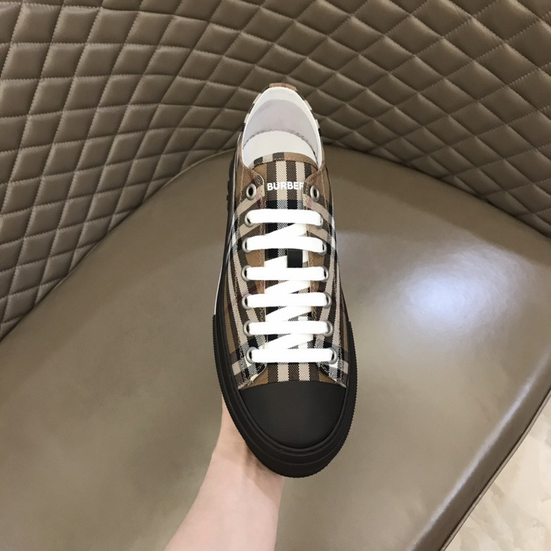 bubery sneakers