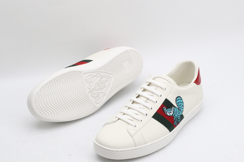 G*u*i sneaker