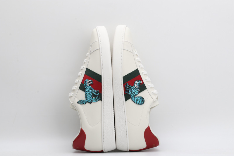 G*u*i sneaker