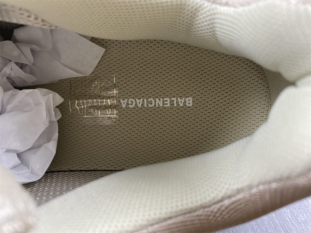 Ba*len*cia*ga triple s cream -colored sneaker
