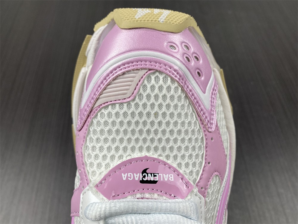 Ba*len*cia*ga runner sneaker 677402w3rb39059