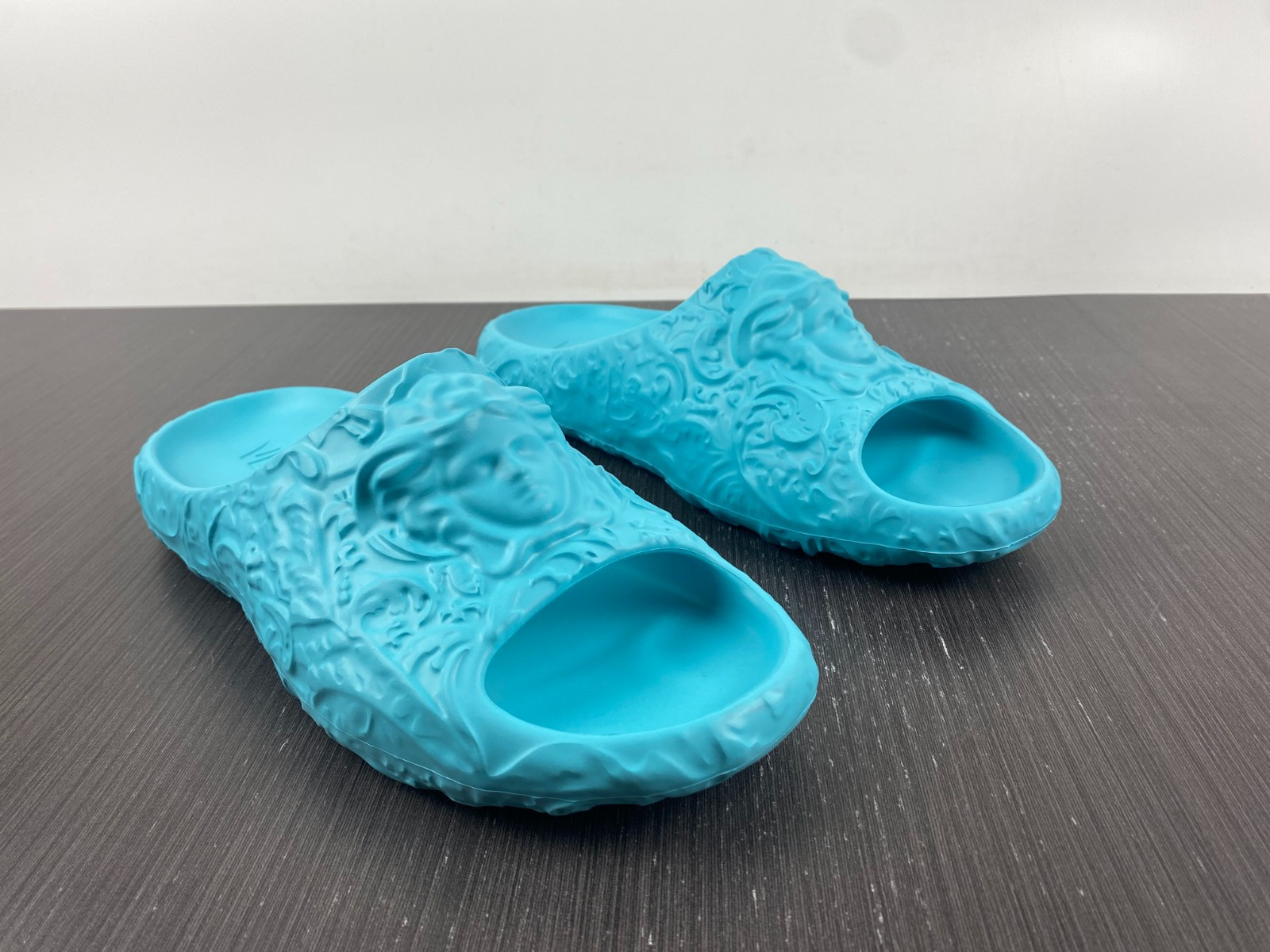 versece slipper