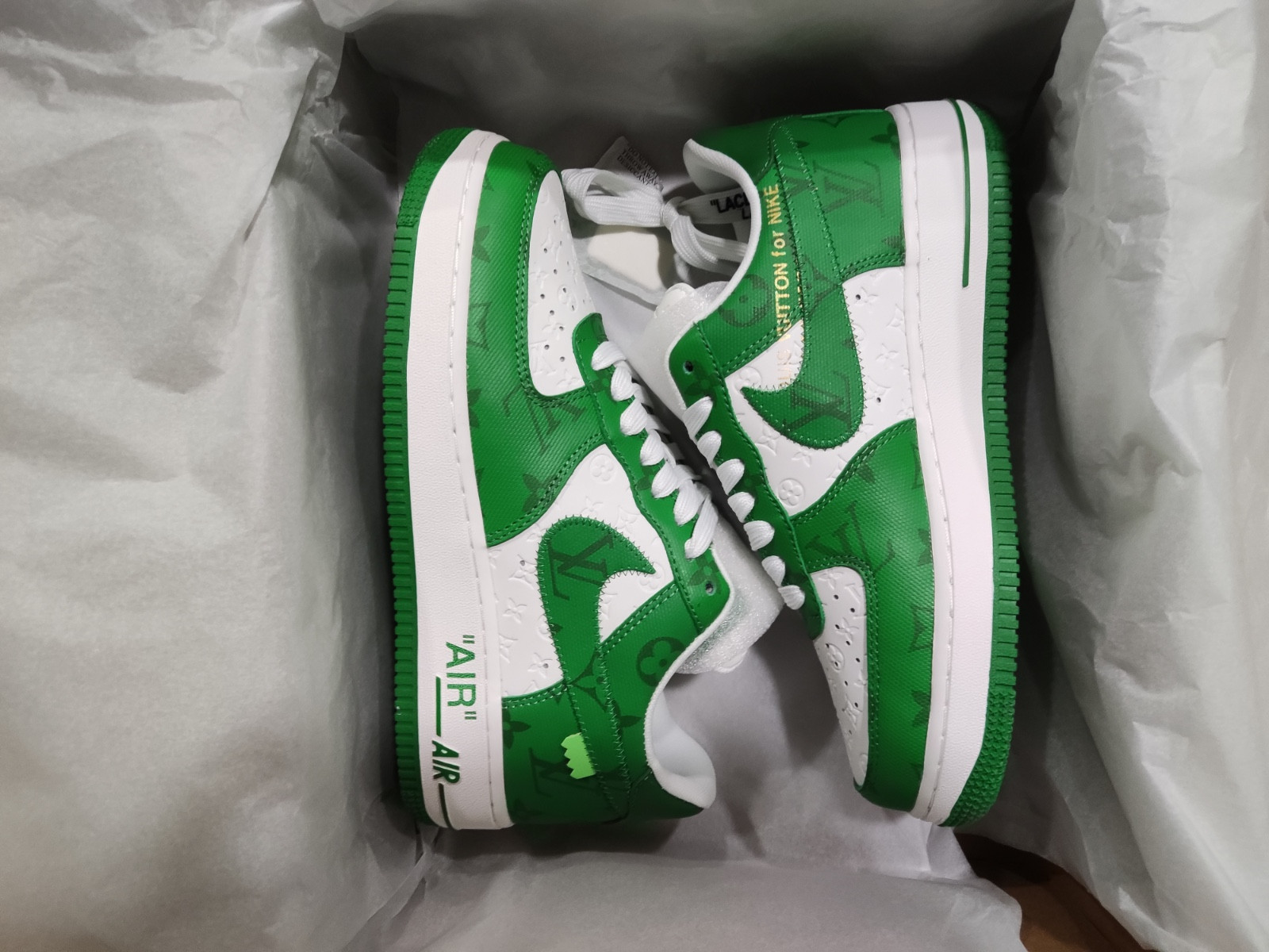 lwe sneaker