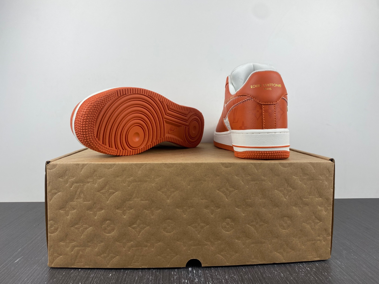 lwe sneaker