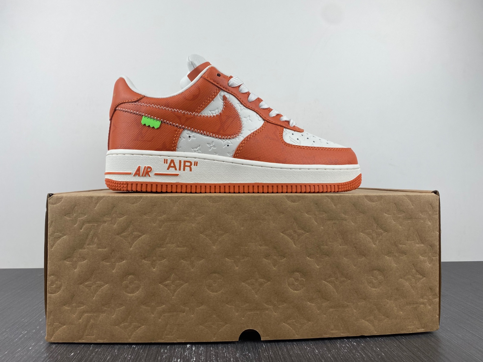 lwe sneaker