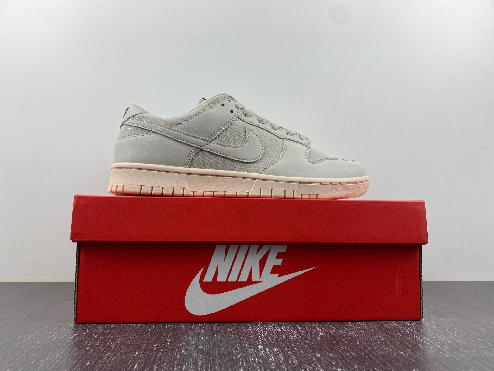 nike dunk low premium light orewood brown men