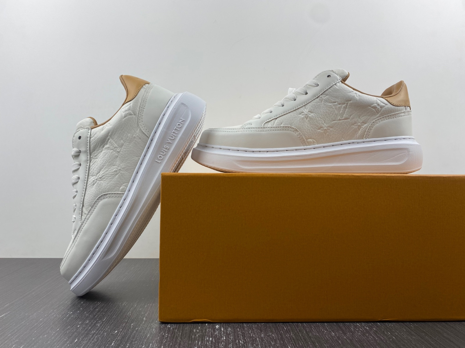 lwe sneaker