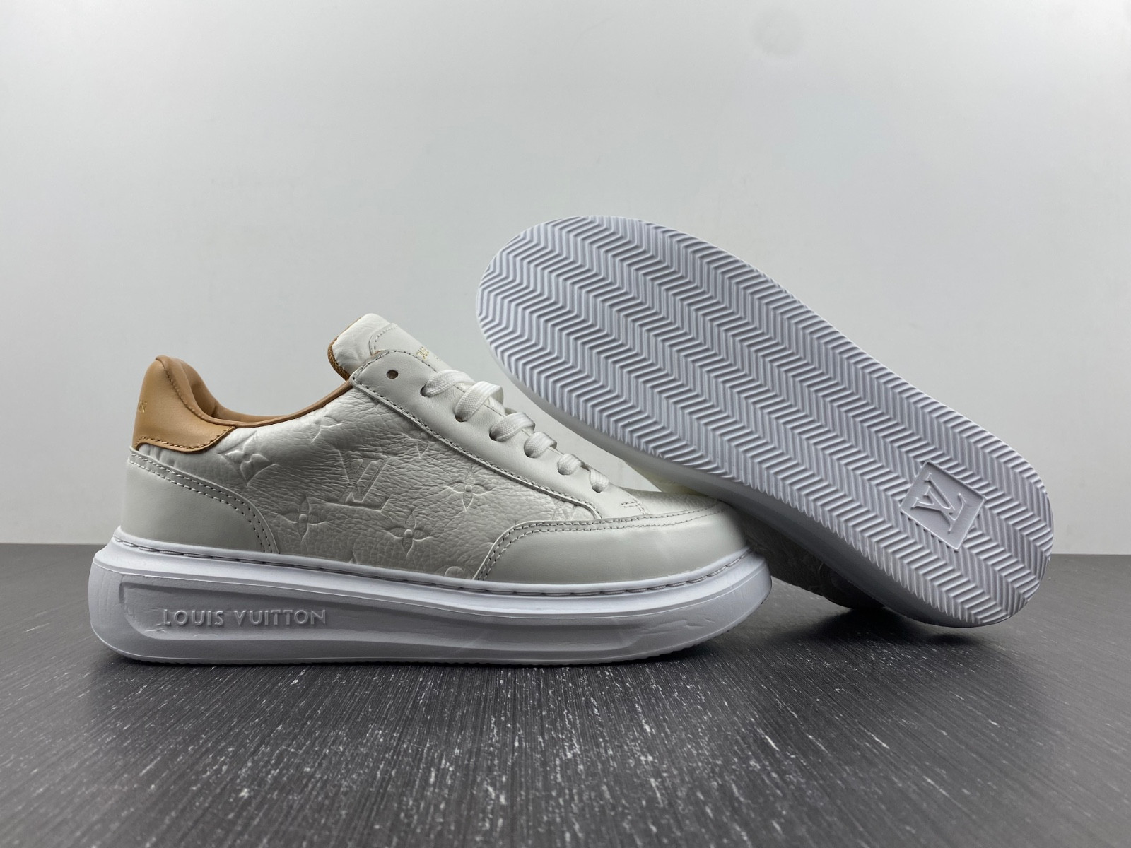 lwe sneaker