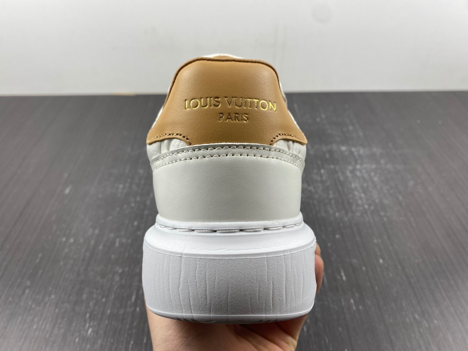 lwe sneaker