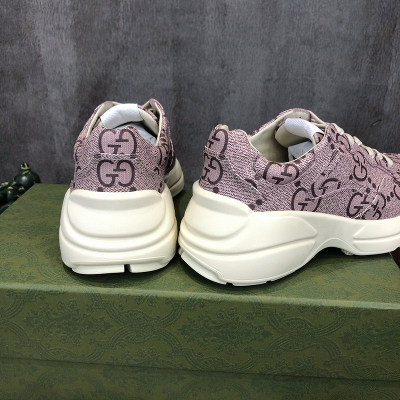G*u*i sneaker