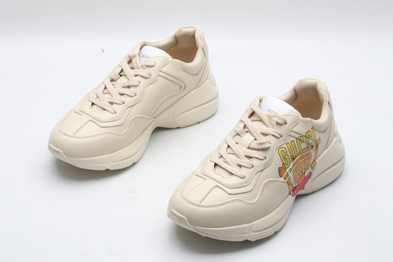 G*u*i sneaker