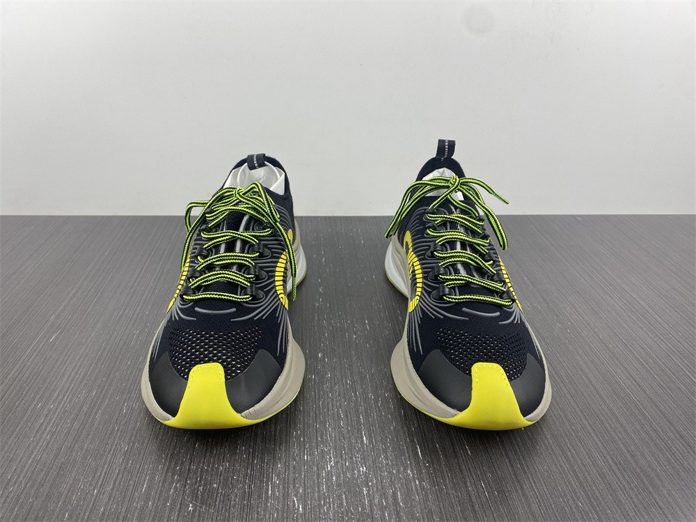 guci sneaker