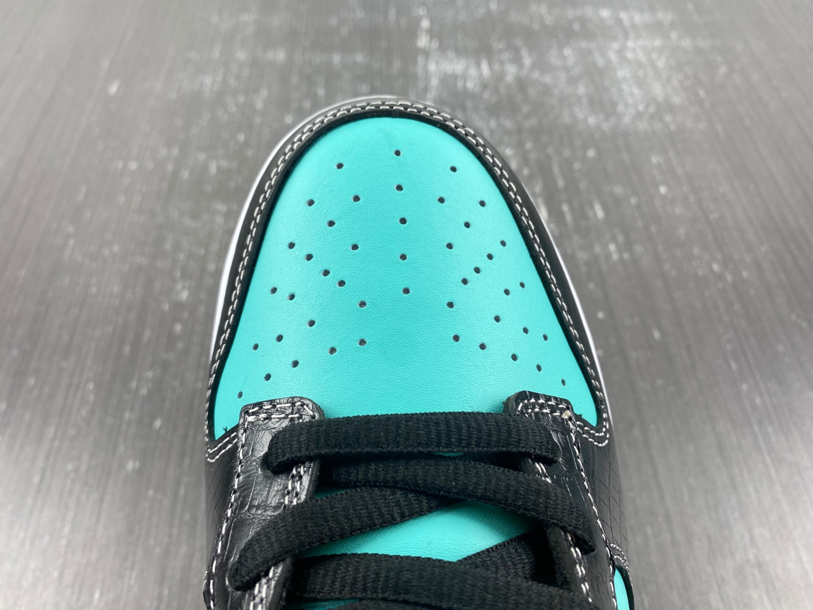 nike dunk sb low diamond supply co. "T*f*ny" 304292-402