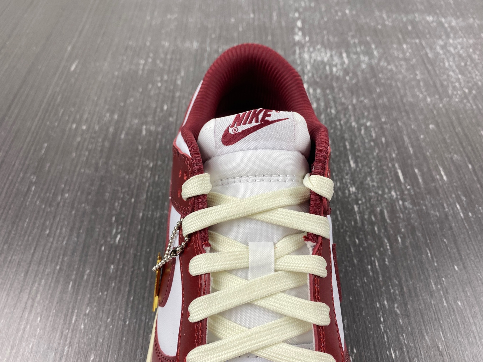 nike dunk low prm vintage team red (women