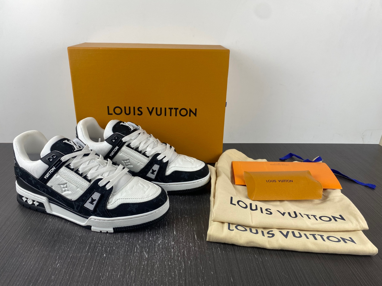 lwe sneaker