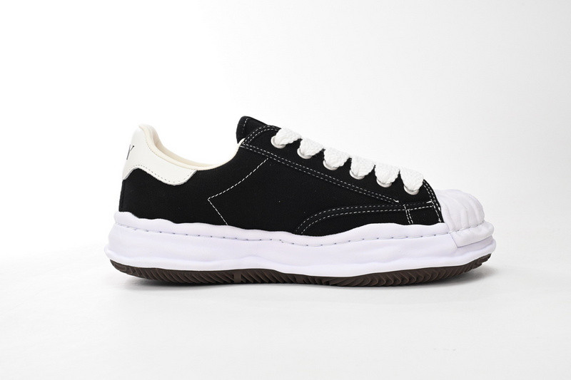 mmy sneaker 0048