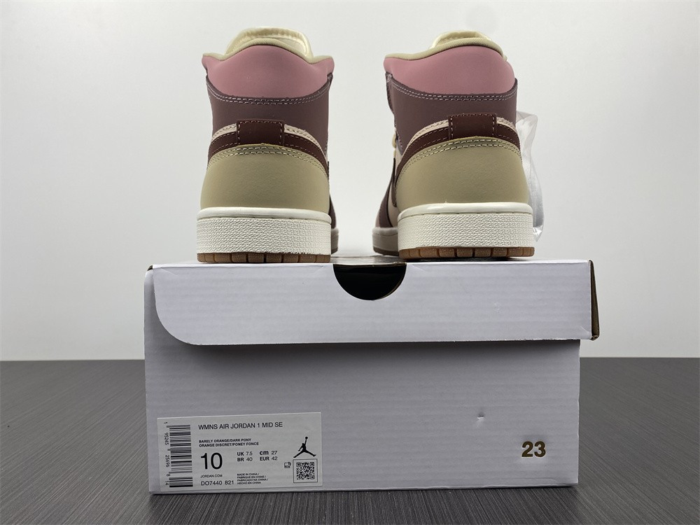 air jordan 1 mid do7440-821
