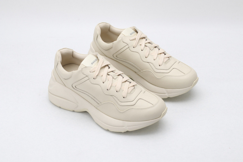 G*u*i ace embroidered low-top sneaker all white