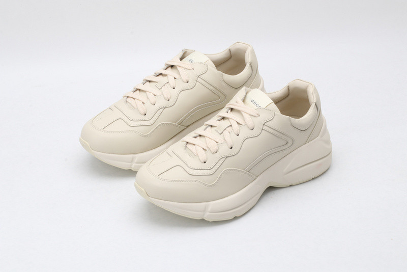 G*u*i ace embroidered low-top sneaker all white