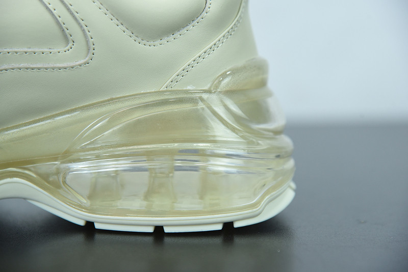 G*u*i sneaker