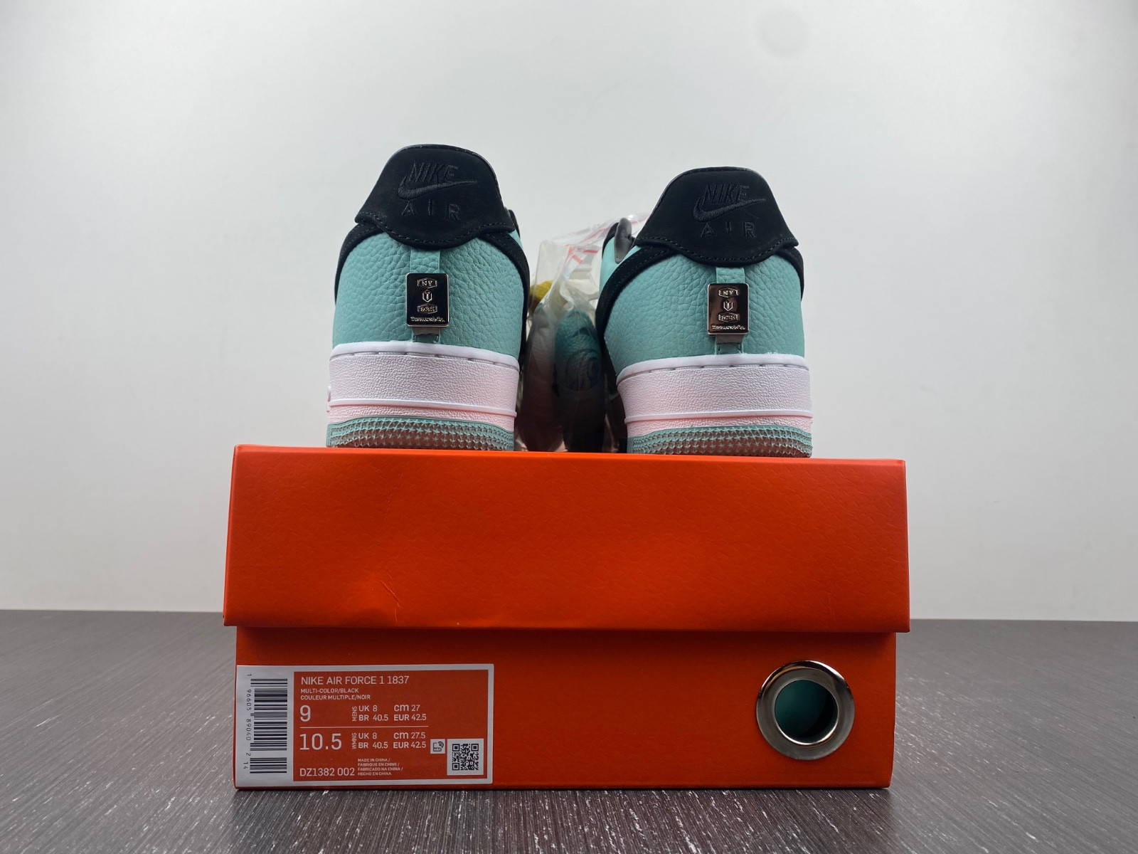 T*f*ny & co. x nike air force 1 low dz1382-002