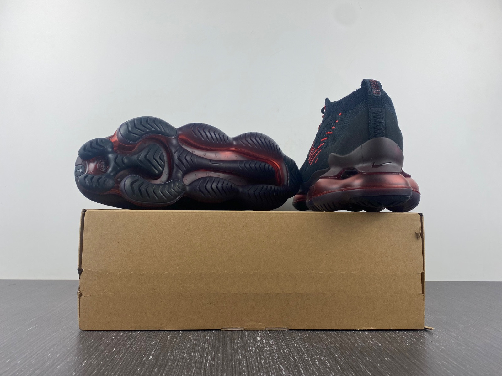 nike air max scorpion black red dj4701-004