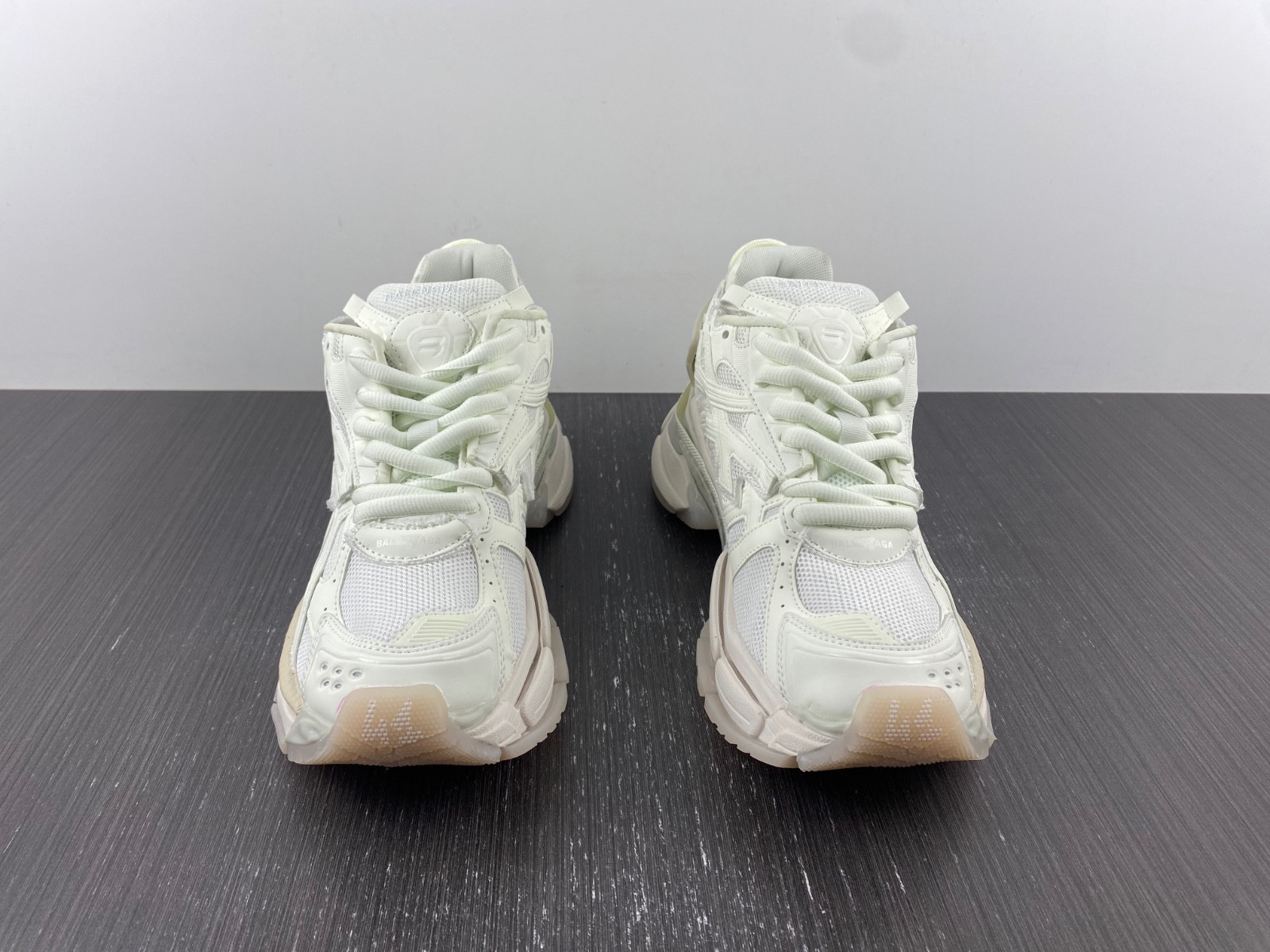 Ba*len*cia*ga runner sneaker