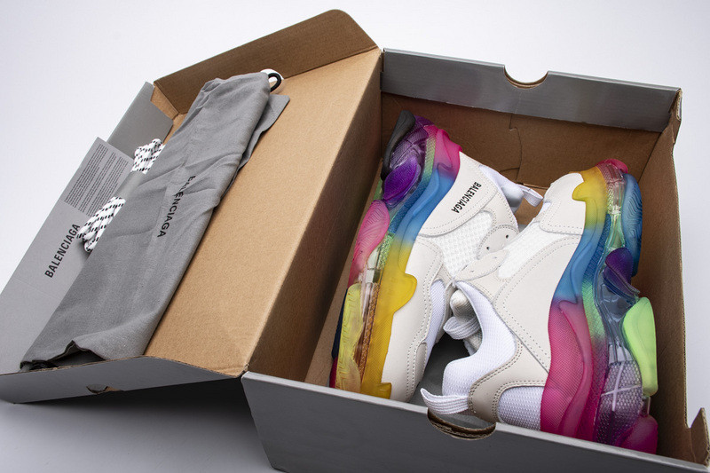 Ba*len*cia*ga triple s colorful bottom