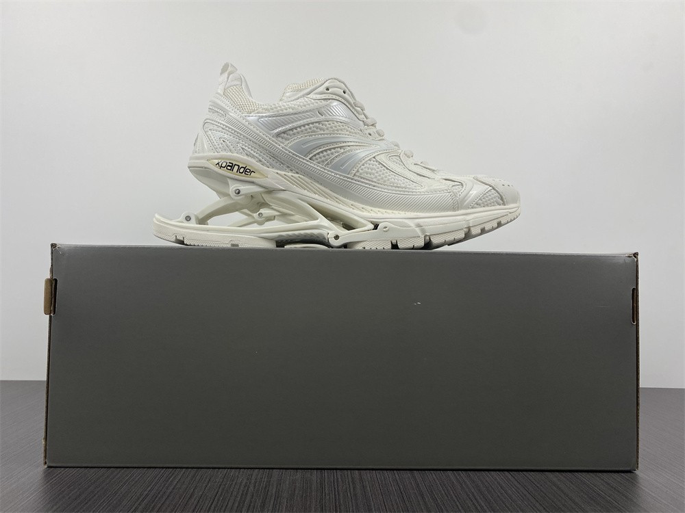 Ba*len*cia*ga x-pander 6.0 white