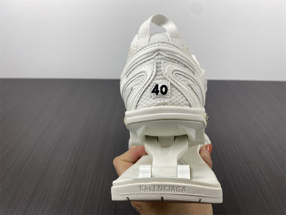 Ba*len*cia*ga x-pander 6.0 white