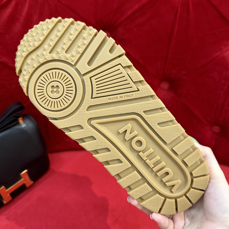 lwe sneaker