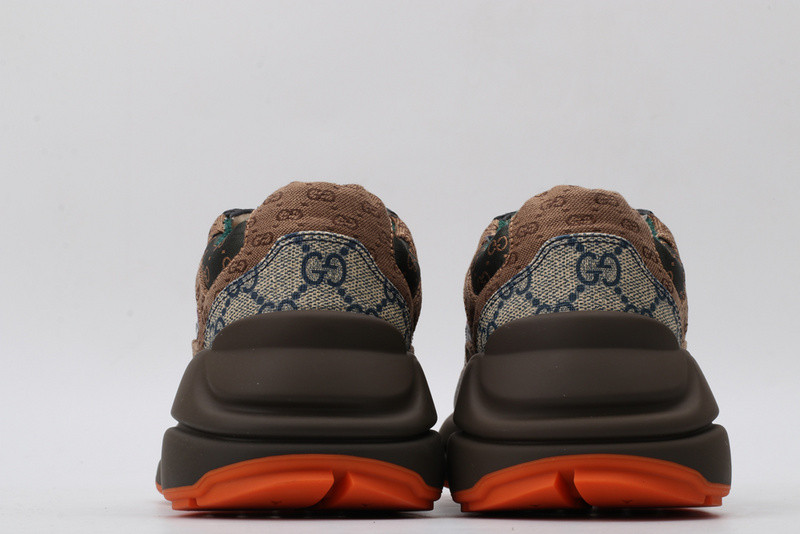 G*u*i sneaker