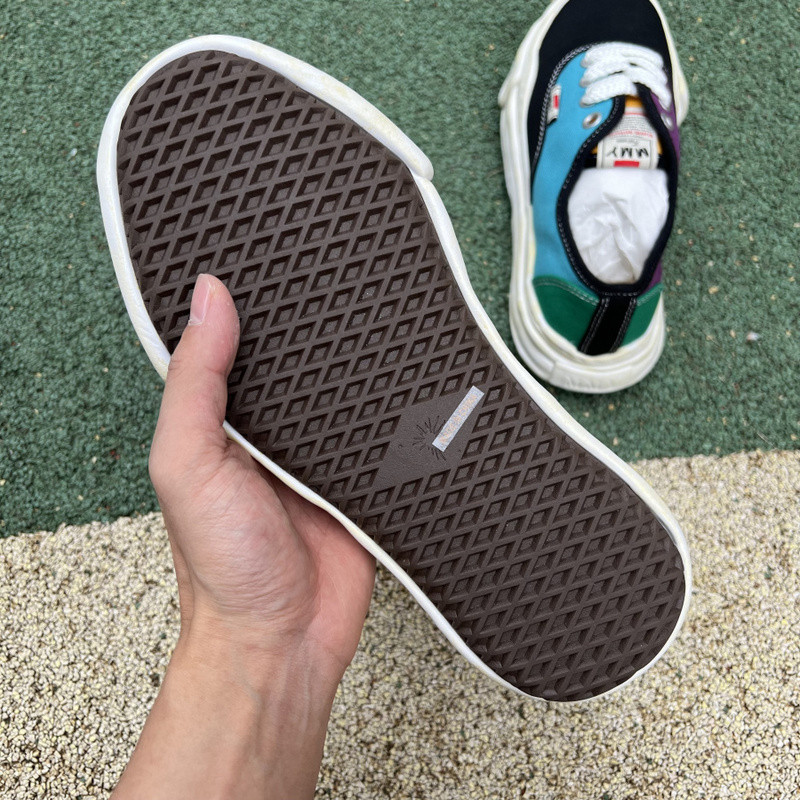 mmy sneaker 0058