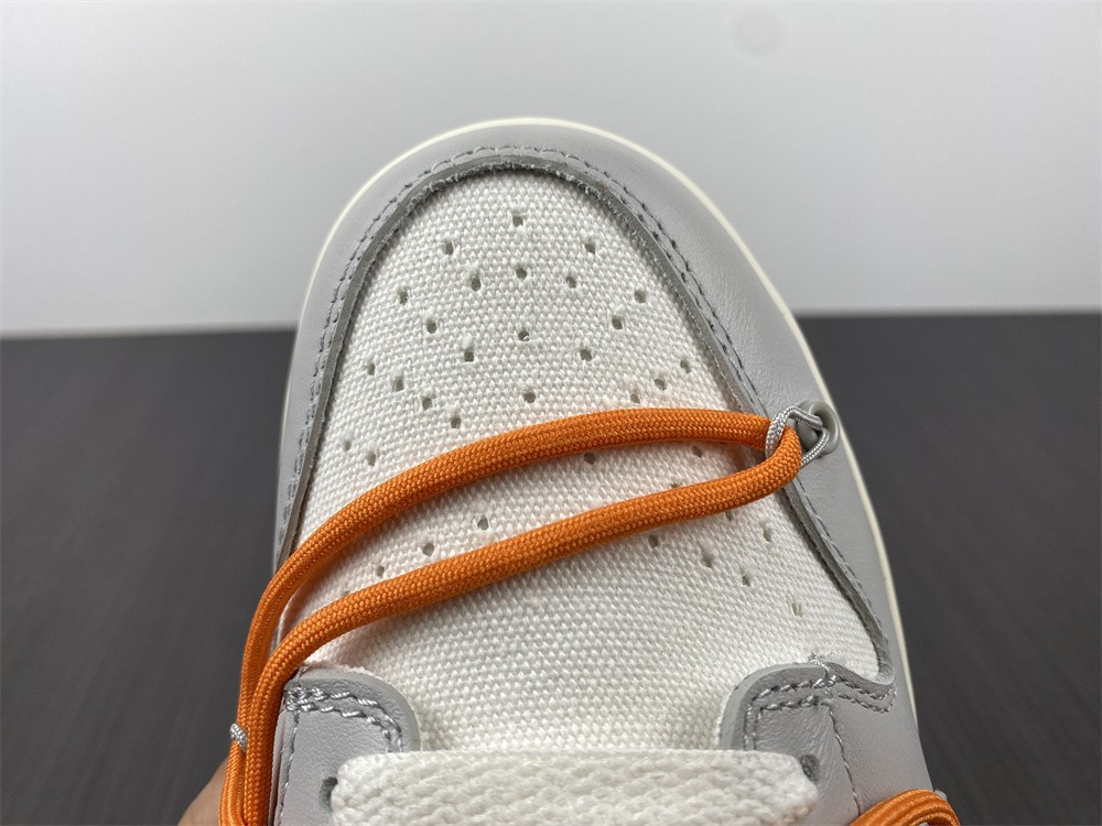 owt x dunk low 