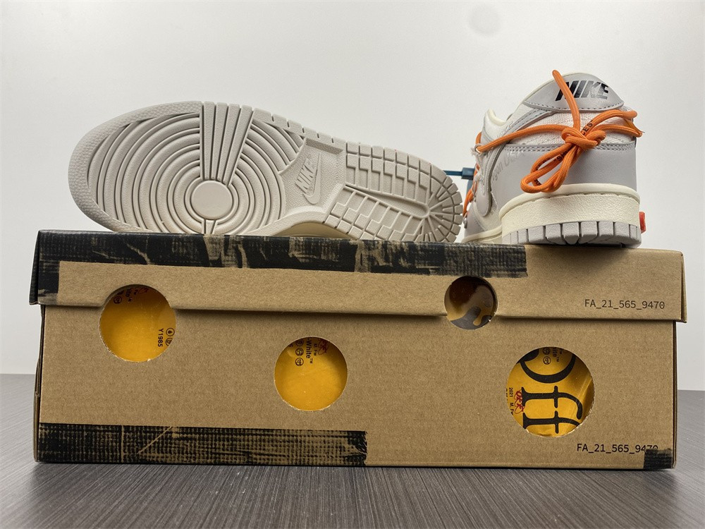 owt x dunk low 