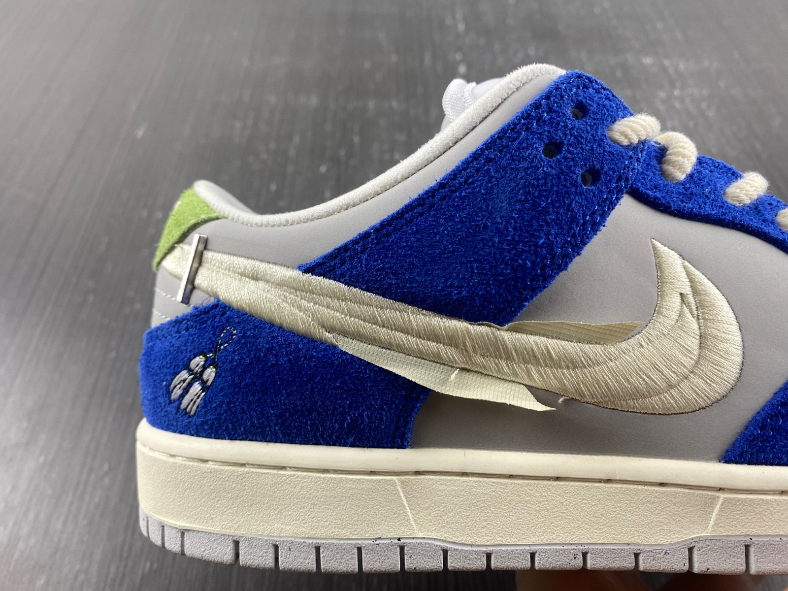 fly streetwear nike sb dunk low - dq5130-400