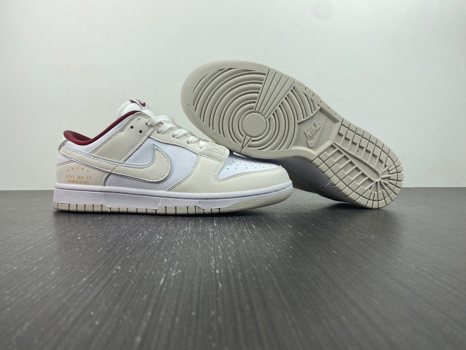 nike dunk low se just do it white phantom (women