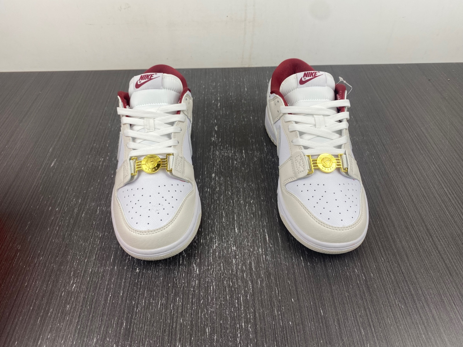 nike dunk low se just do it white phantom (women