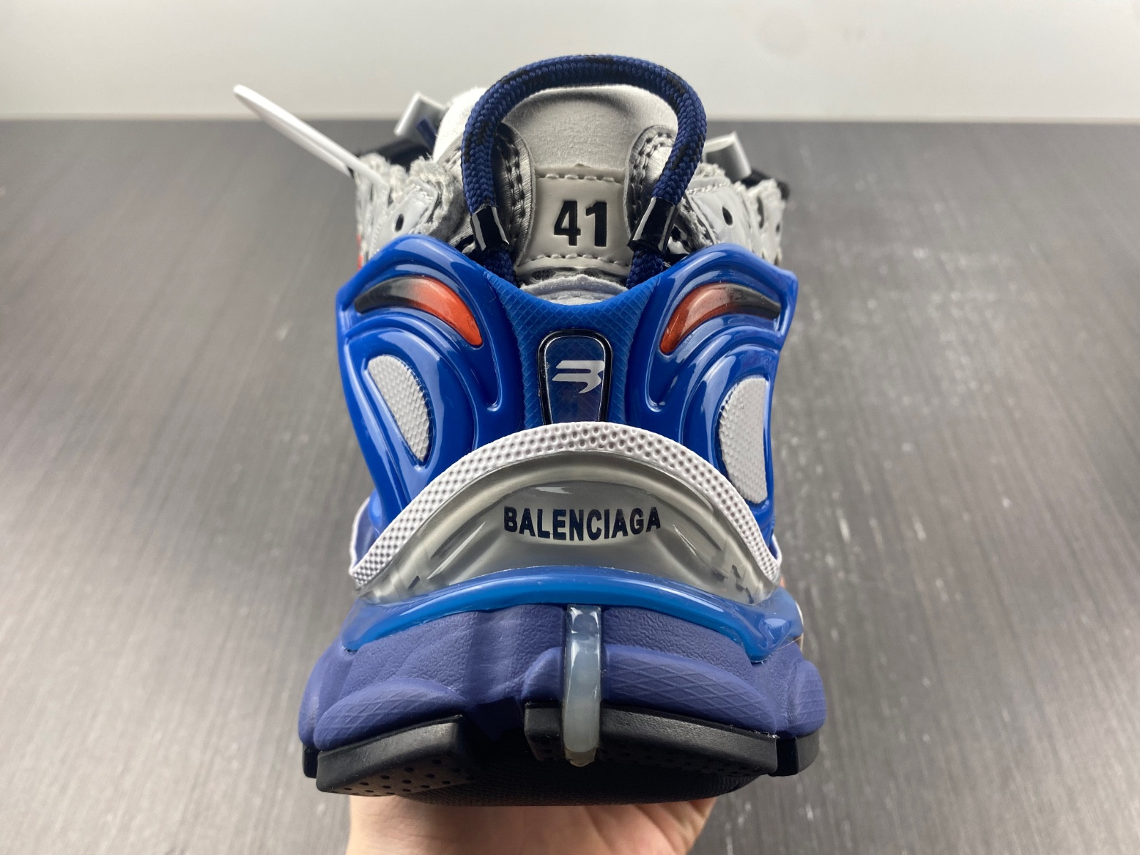 Ba*len*cia*ga runner sneaker