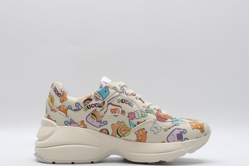G*u*i sneaker