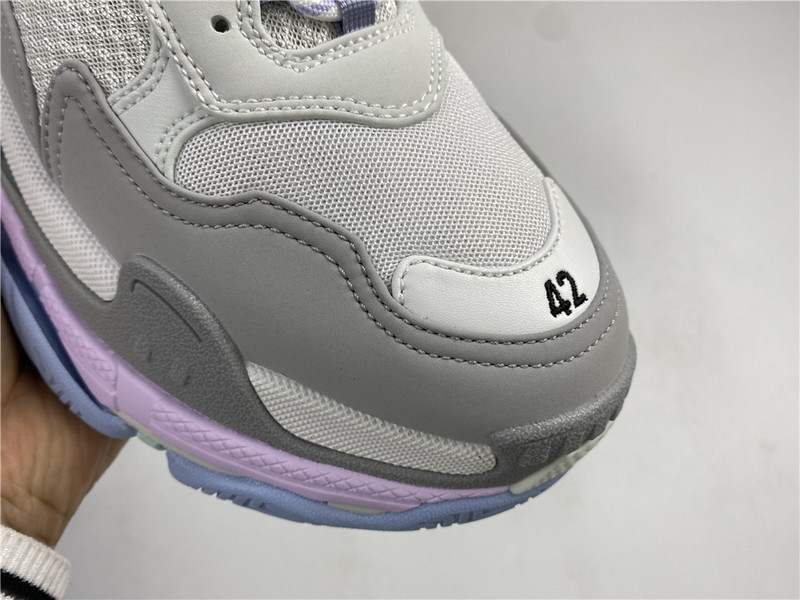Ba*len*cia*ga triple s