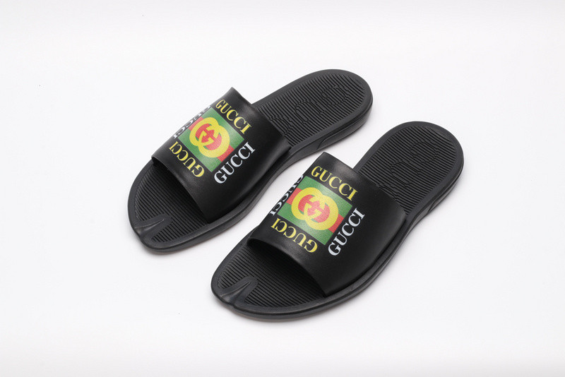 G*u*i slides all black with "G*u*i"