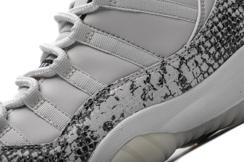 jordan 11 retro low snake light bone cd6846-002