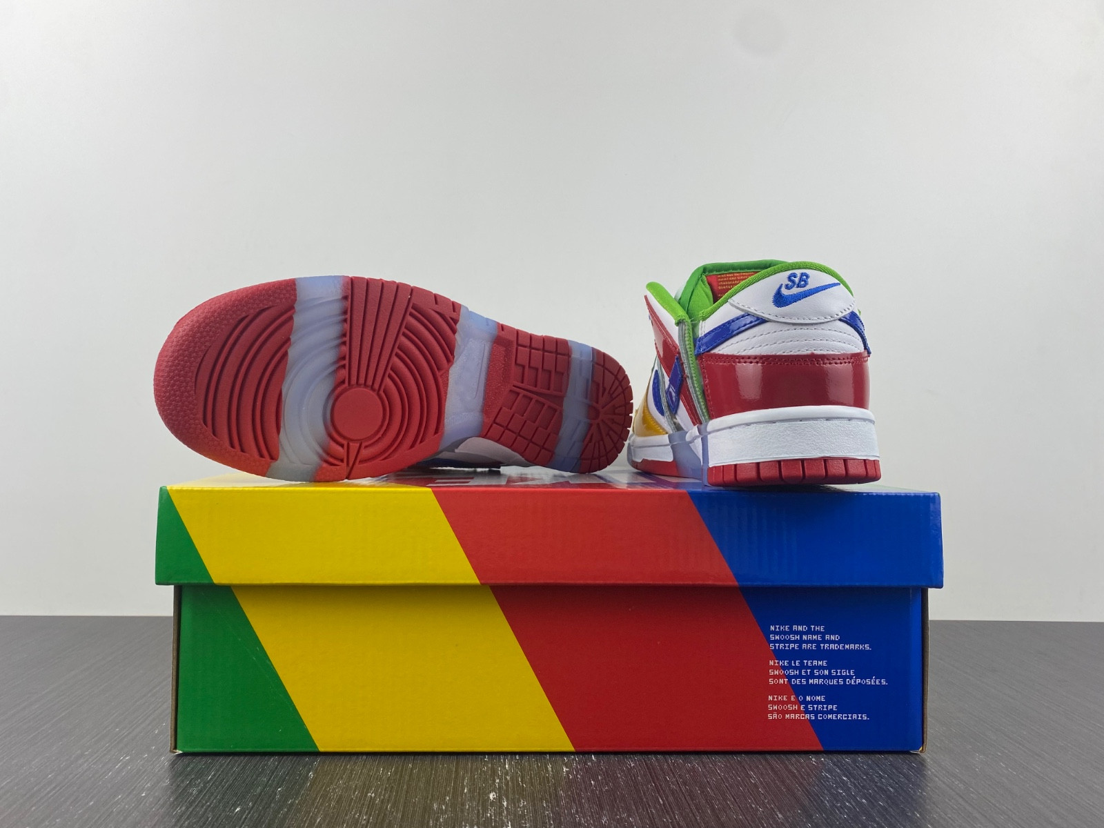 ebay x nike sb dunk low 2022 fd8777-100