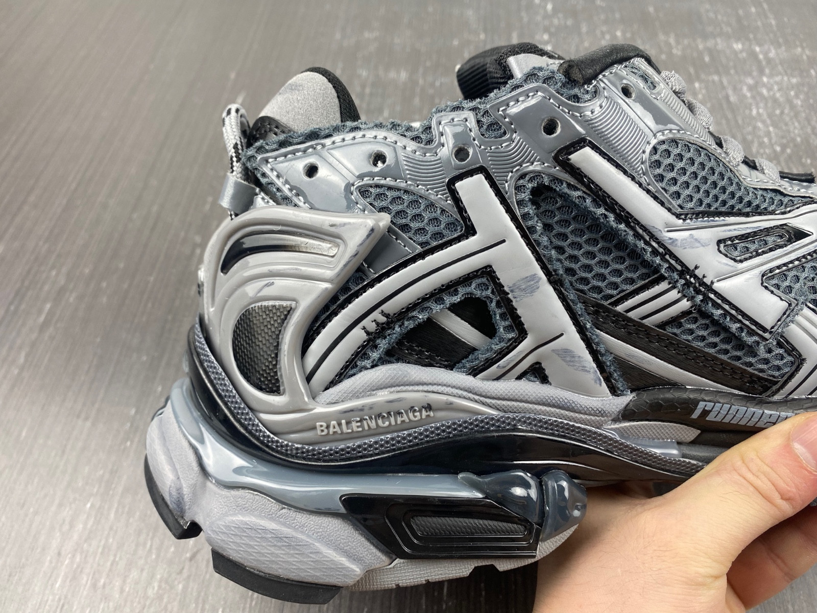 Ba*len*cia*ga 7.0 runner
