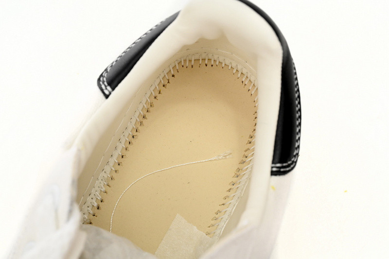 mmy sneaker 0042