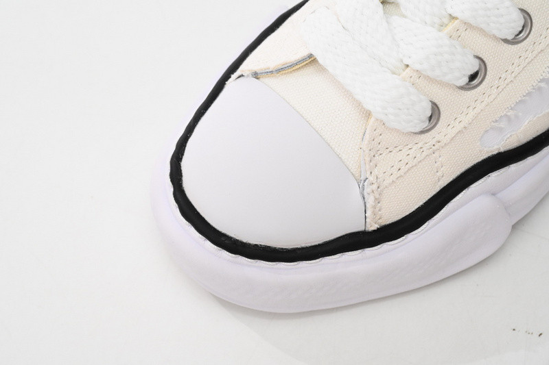 mmy sneaker 0036